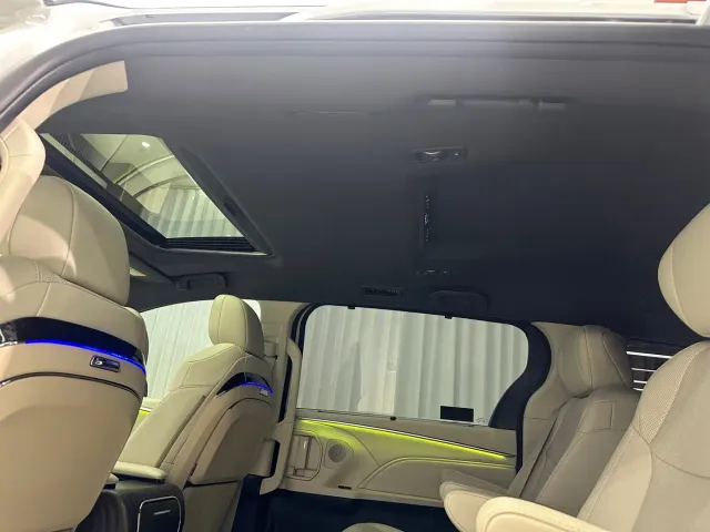 Toyota Sienna — Фото автомобиля 15