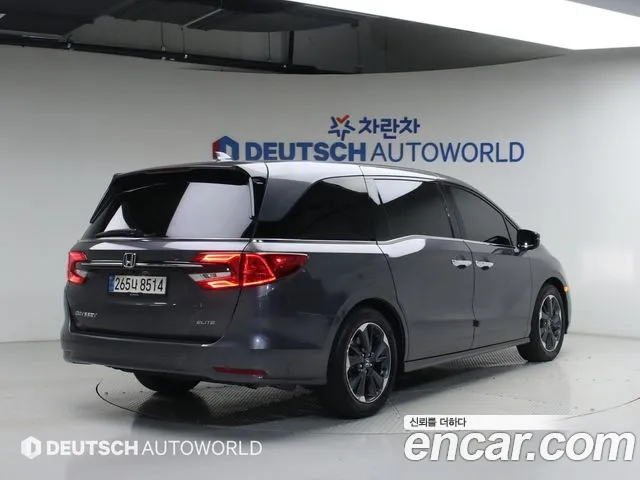Honda Odyssey — Фото автомобиля 2
