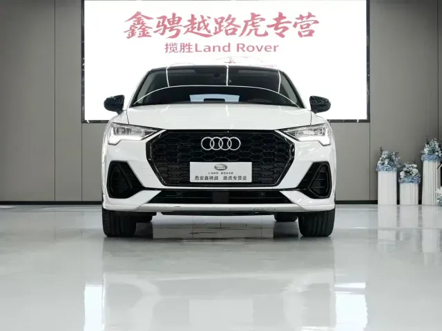 Audi Q3 Sportback — Фото автомобиля 2