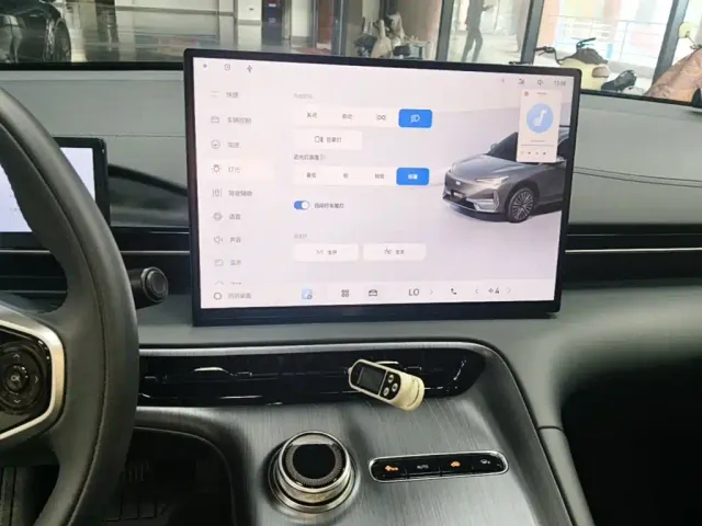 Geely Galaxy E5 — Фото автомобиля 12