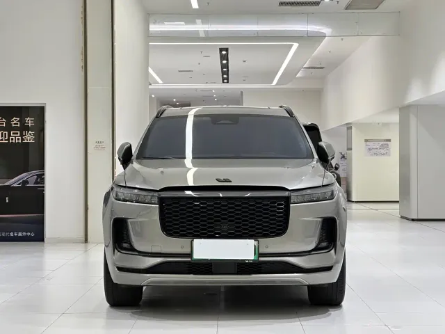 Li Auto ONE — Фото автомобиля 2