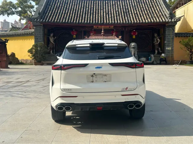 Changan Z6 — Фото автомобиля 14
