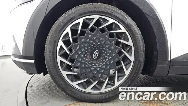 Hyundai Ioniq 5 — Фото автомобиля 5