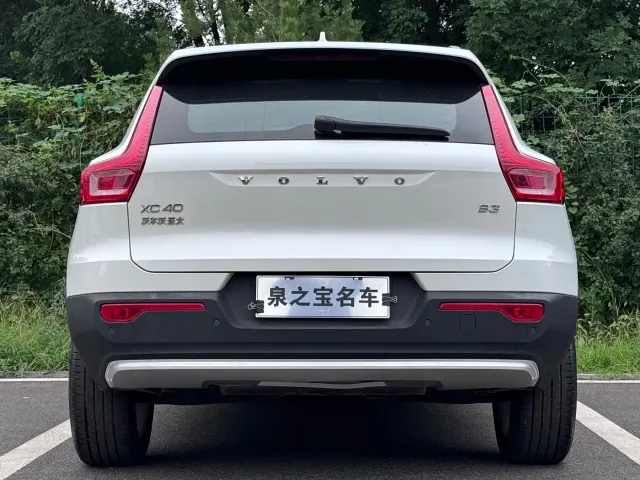 Volvo Volvo XC40 2023 Model B3 Smart Drive Fashion Edition — Фото автомобиля 6