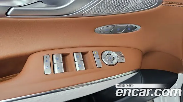 Genesis GV70 2.5T Бензин 2WD — Фото автомобиля 27