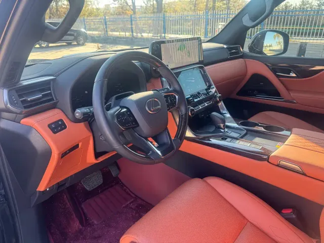Lexus LX — Фото автомобиля 10