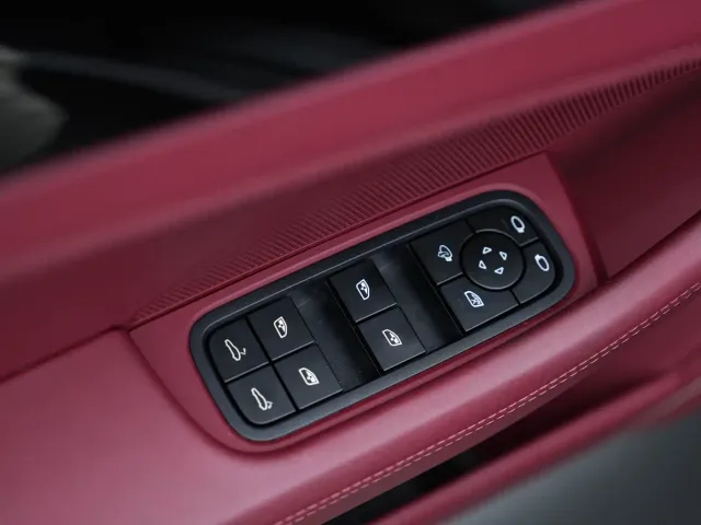 Porsche Panamera — Фото автомобиля 13