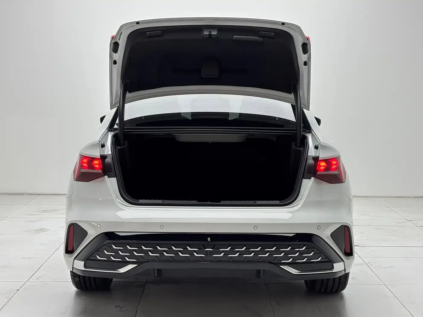 Audi Audi A3 2025 A3L Limousine 35TFSI Flying Premium — Фото автомобиля 20