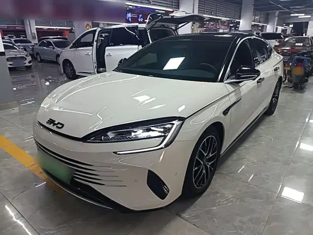 Фотография автомобиля — BYD Seal 07 DM-i