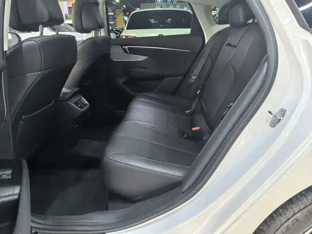 Buick LaCrosse — Фото автомобиля 8