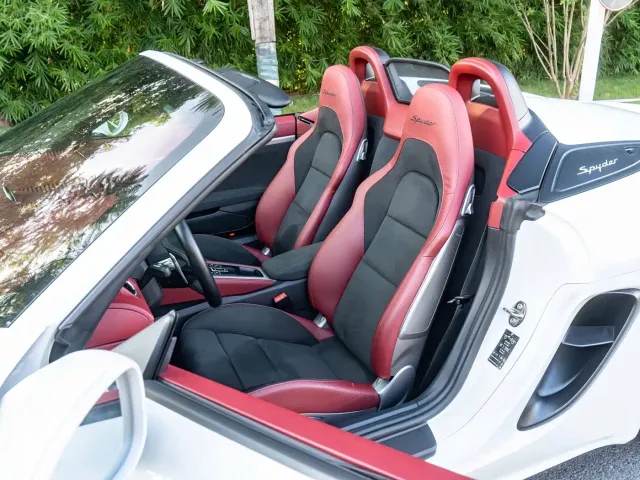 Porsche 718 — Фото автомобиля 7
