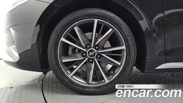 Hyundai Grandeur Grandeur (New) — Фото автомобиля 18