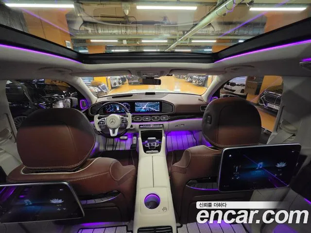 Mercedes-Benz GLS-Class — Фото автомобиля 12