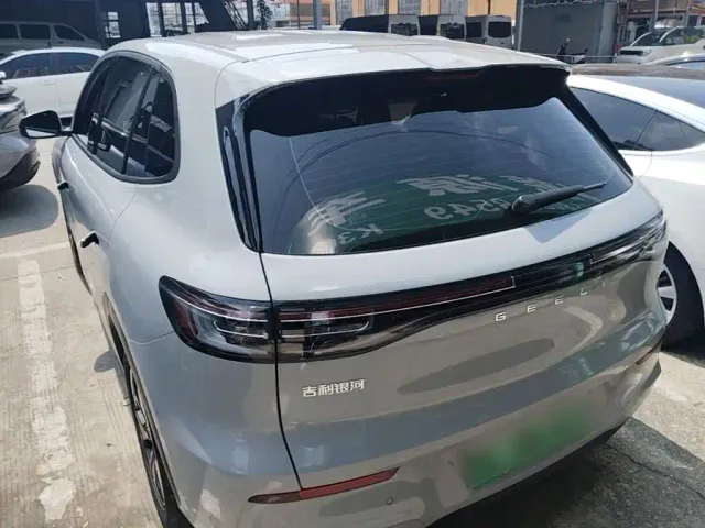 Geely Galaxy E5 — Фото автомобиля 4