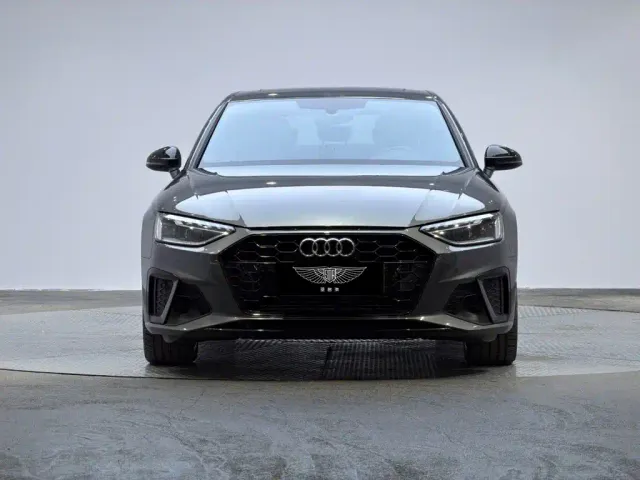 Audi A4L — Фото автомобиля 2