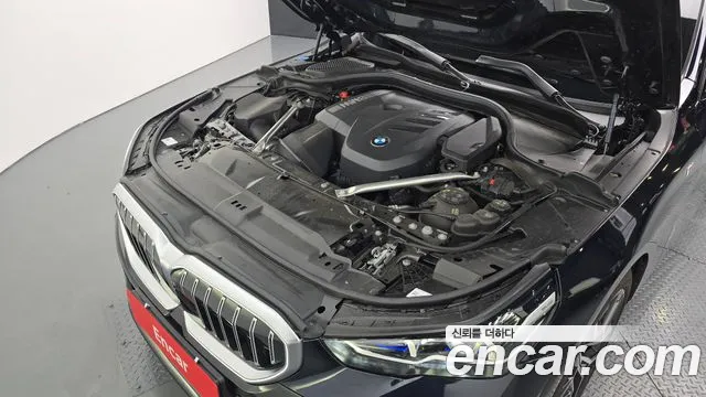 BMW 5-Series — Фото автомобиля 6