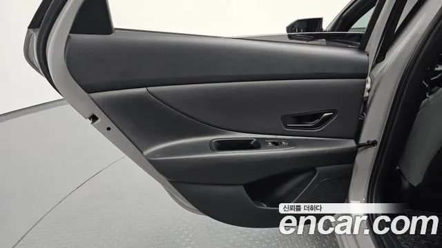 Hyundai AVANTE Новый Avante (CN7) — Фото автомобиля 21