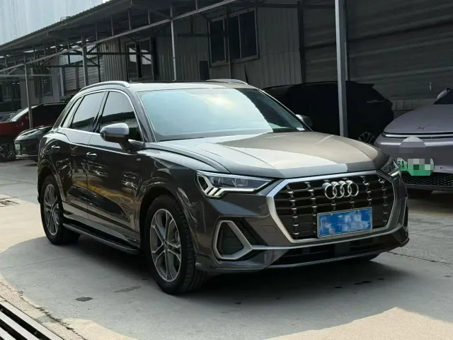 Audi Q3 — Фото автомобиля 3