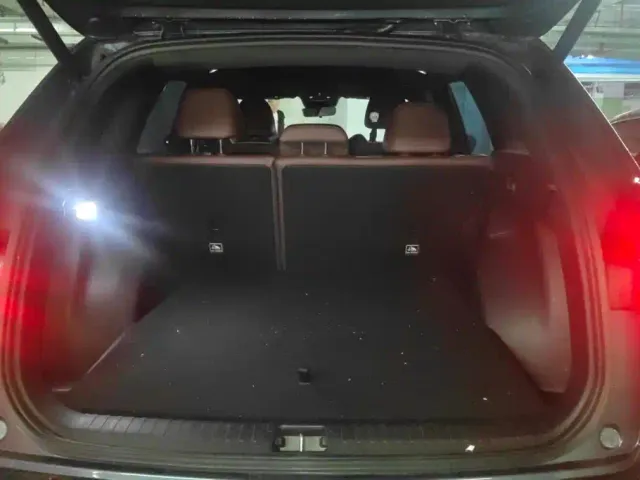 Geely Xingyue L — Фото автомобиля 4