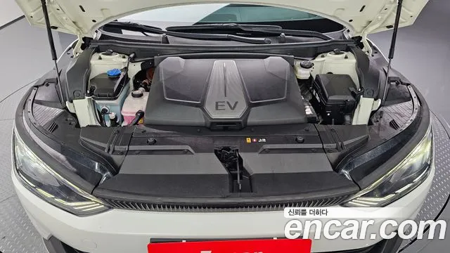 Kia EV6 — Фото автомобиля 9