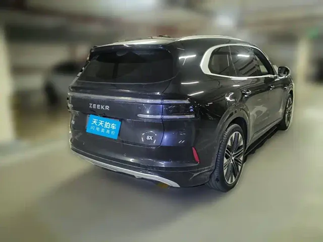 ZEEKR Zeekr 8X 2026 Base Model — Фото автомобиля 2