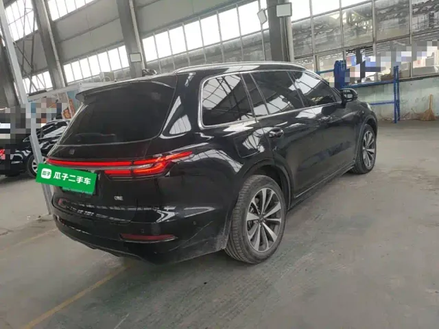 Li Auto ONE — Фото автомобиля 6
