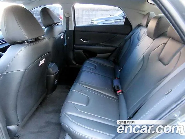 Hyundai Avante CN7 — Фото автомобиля 6