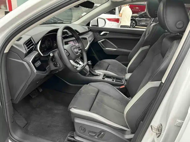 Audi Q3 — Фото автомобиля 16