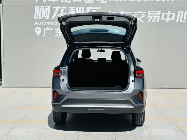 Wuling Xingchi — Фото автомобиля 18