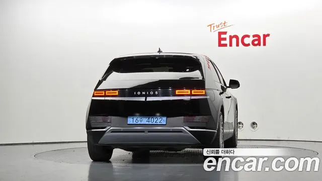 Hyundai Ioniq 5 — Фото автомобиля 4