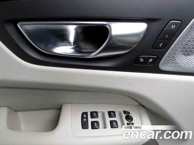 Volvo XC60 2nd Gen — Фото автомобиля 16