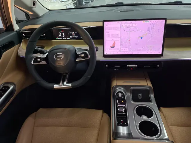 GAC Trumpchi E8 — Фото автомобиля 14
