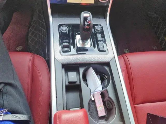 Jaguar XEL — Фото автомобиля 16