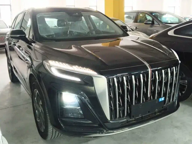 Hongqi HS3 PHEV — Фото автомобиля 3