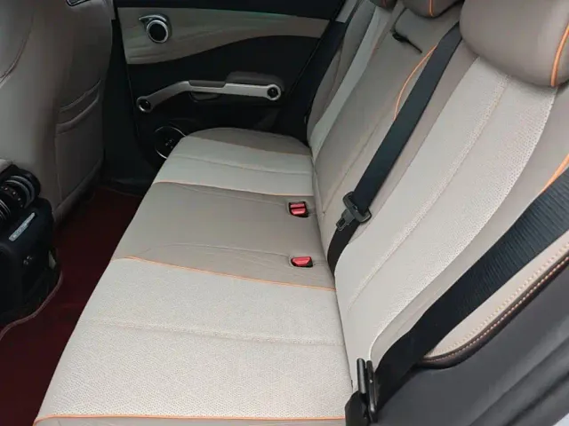 BYD Yuan PLUS — Фото автомобиля 16