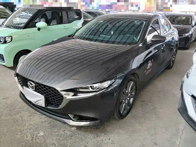 Фотография автомобиля — Mazda Axela
