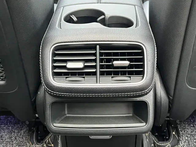 Mercedes-Benz GLE-Class — Фото автомобиля 16