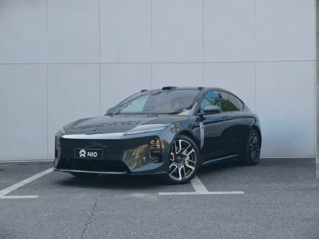 Фотография автомобиля — Nio ET5