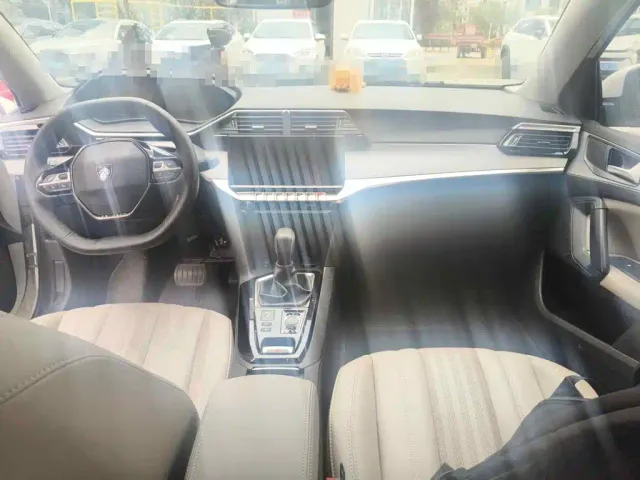 Peugeot 408 — Фото автомобиля 12