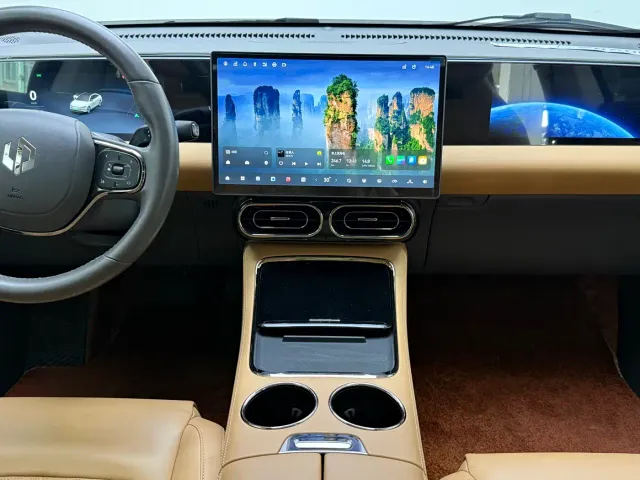 Leapmotor C01 — Фото автомобиля 16