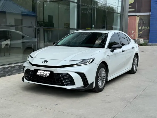 Фотография автомобиля — Toyota Camry