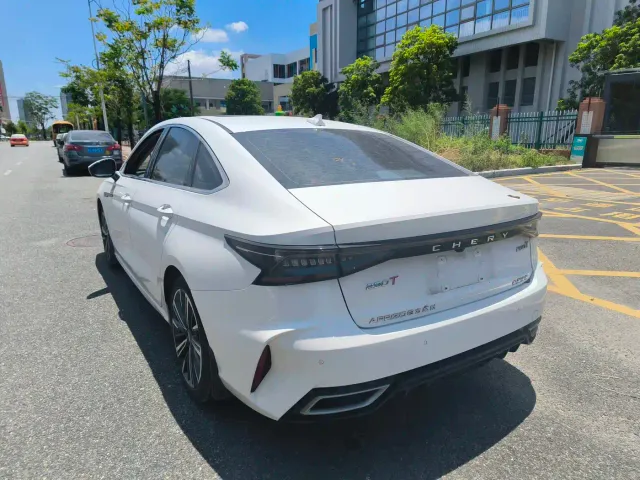 Chery Arrizo 8 — Фото автомобиля 14
