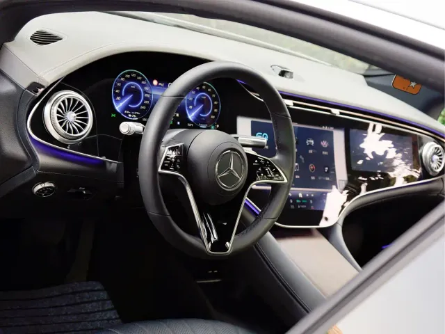 Mercedes-Benz EQS — Фото автомобиля 10