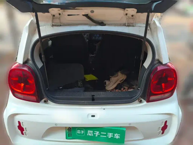 Roewe Clever — Фото автомобиля 9