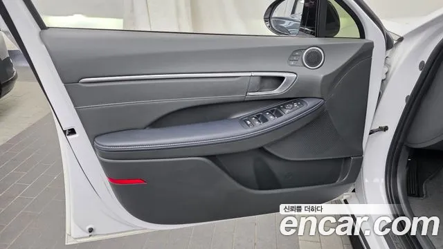 Hyundai Sonata — Фото автомобиля 13