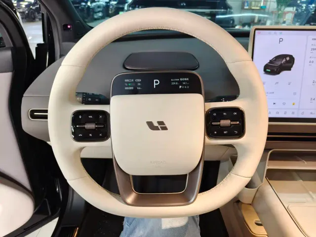 Li Auto i6 — Фото автомобиля 15