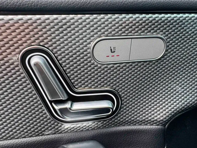 Mercedes-Benz A-Class — Фото автомобиля 11