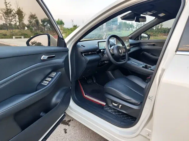 Baojun Yunhai — Фото автомобиля 15