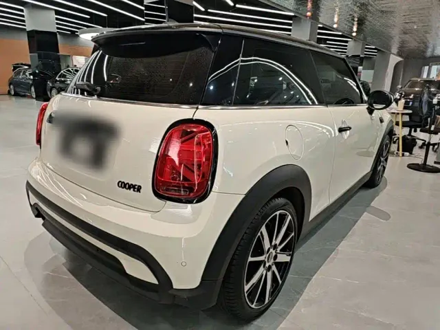 MINI Hatch — Фото автомобиля 6