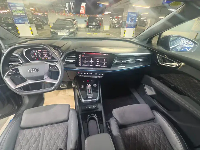 Audi Q4 e-tron — Фото автомобиля 14